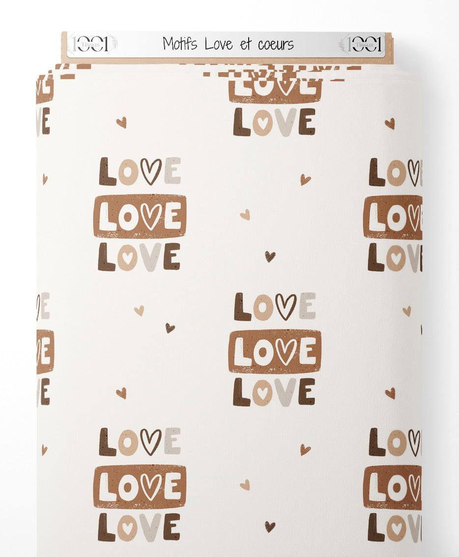 Tissu - Motifs Love et coeurs