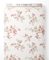 Tissu - Roses et feuillages verts