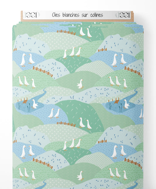 Tissu - Oies blanches sur collines