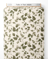 Tissu - Feuilles et fleurs délicates