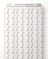 Tissu - Lapins roses et bouquets noirs