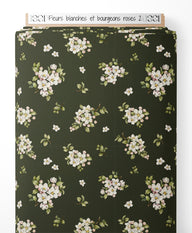 Tissu - Fleurs blanches et bourgeons roses 2