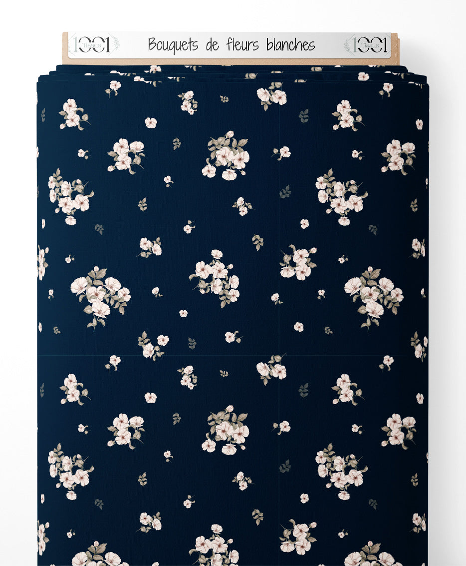 Tissu - Bouquets de fleurs blanches