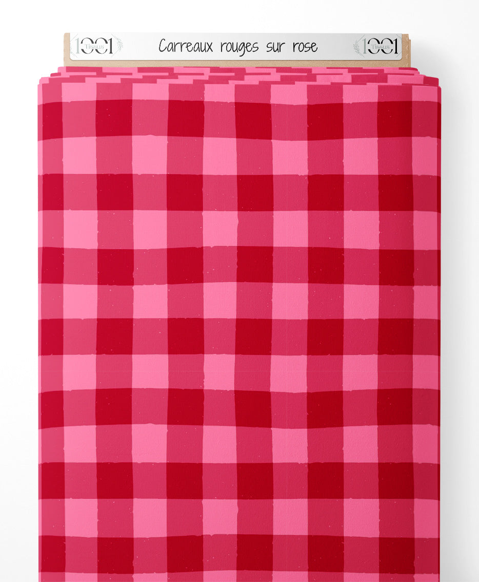Tissu - Carreaux rouges sur rose