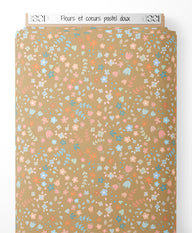 Tissu - Fleurs et cœurs pastel doux