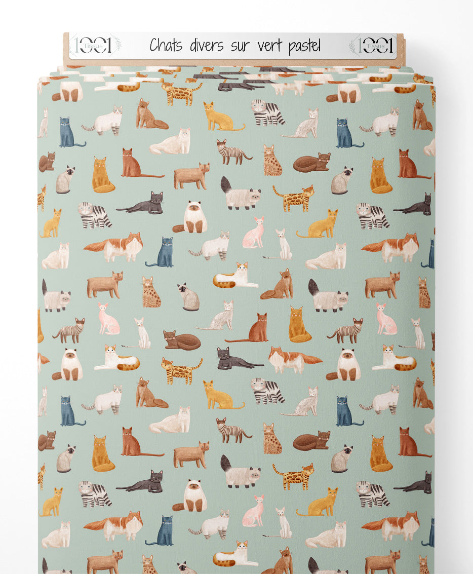Tissu - Chats divers sur vert pastel