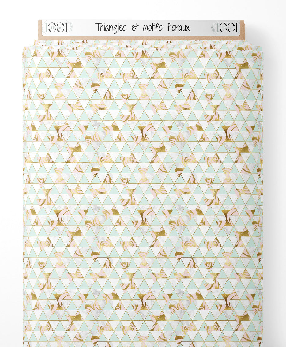 Tissu - Triangles et motifs floraux
