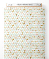 Tissu - Triangles et motifs floraux