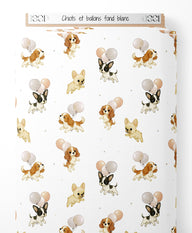 Tissu - Chiots et ballons sur fond blanc