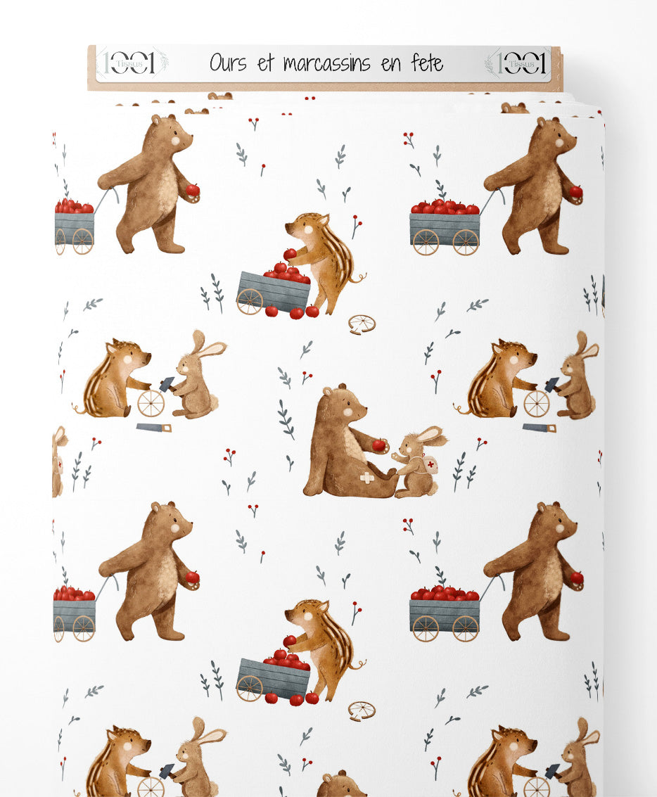 Tissu - Ours et marcassins en fête