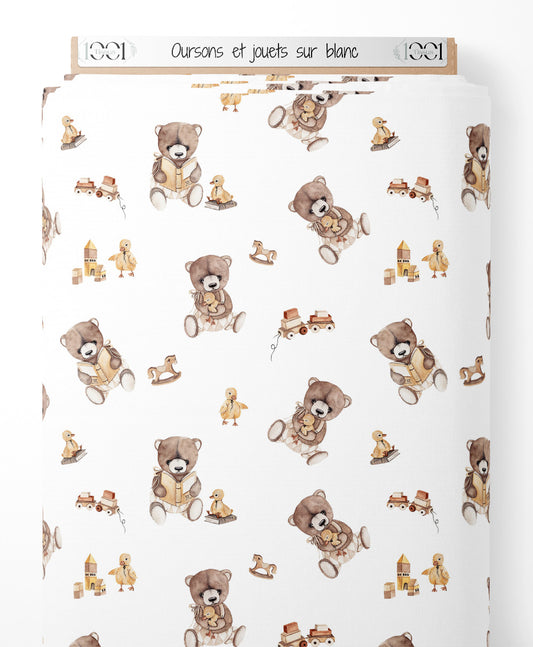 Tissu - Oursons et jouets sur blanc