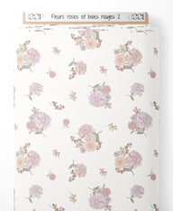 Tissu - Fleurs roses et baies rouges 2
