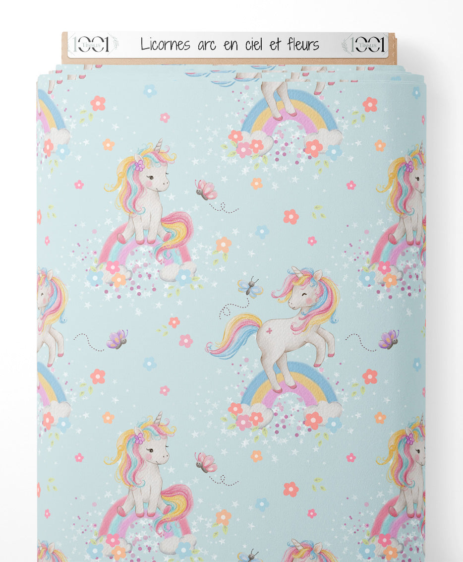 Tissu - Licornes arc-en-ciel et fleurs