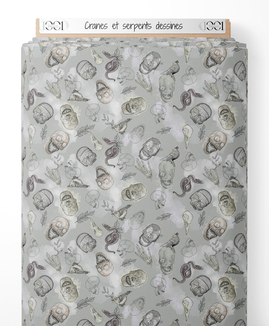 Tissu - Crânes et serpents dessinés