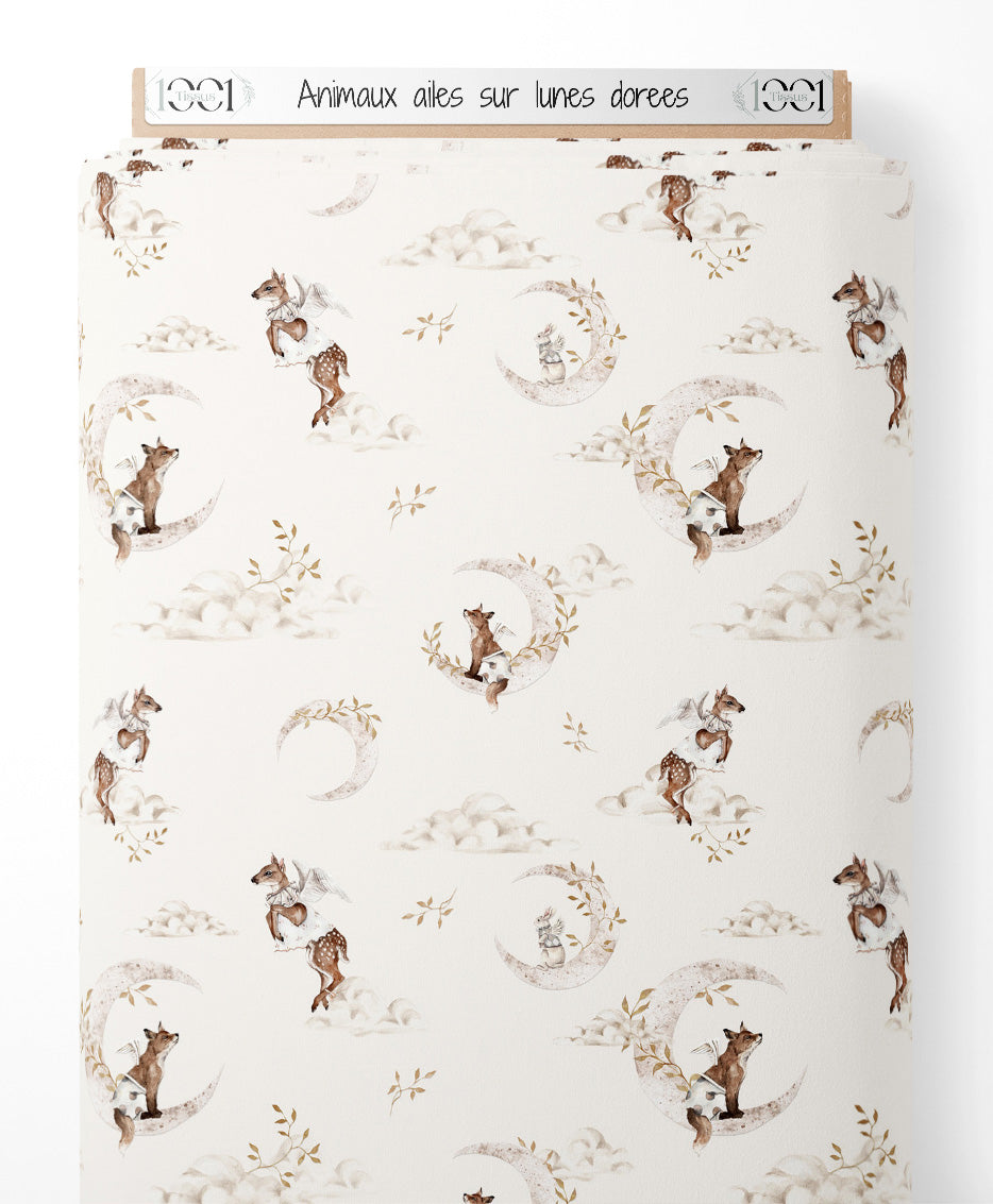 Tissu - Animaux ailés sur lunes dorées