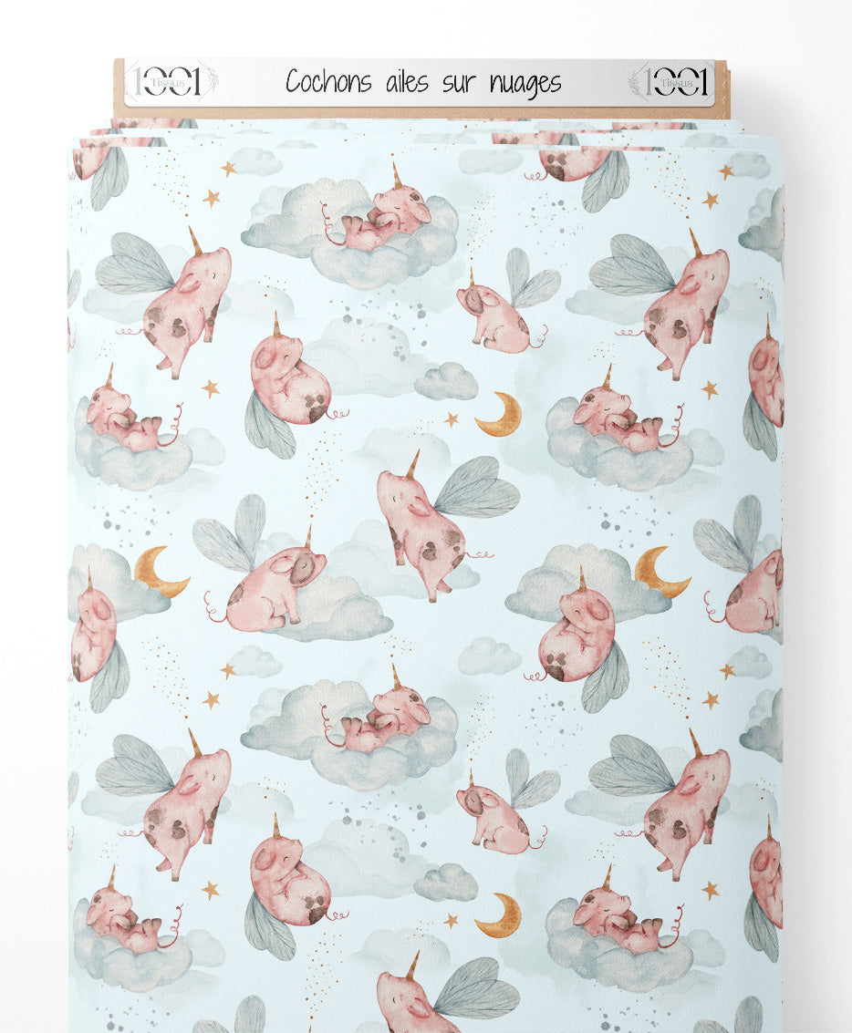 Tissu - Cochons ailés sur nuages