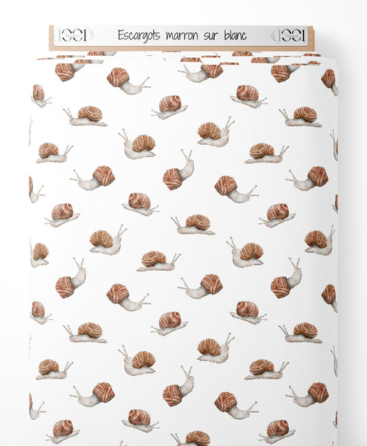 Tissu - Escargots marron sur blanc