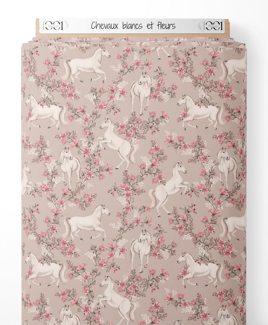 Tissu - Chevaux blancs et fleurs