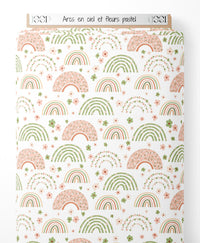 Tissu - Arcs-en-ciel et fleurs pastel