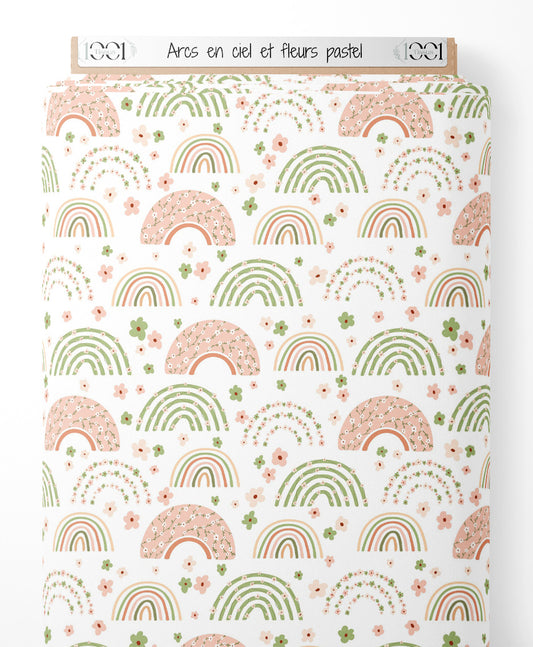 Tissu - Arcs-en-ciel et fleurs pastel