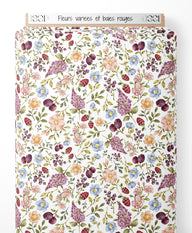 Tissu - Fleurs variées et baies rouges