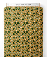 Tissu - Cadeaux verts sur fond beige