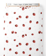 Tissu - Fraises rouges et taches roses