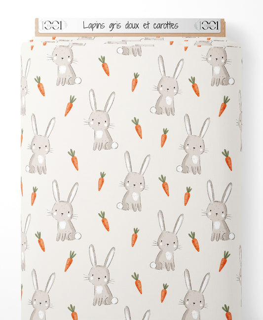 Tissu - Lapins gris doux et carottes
