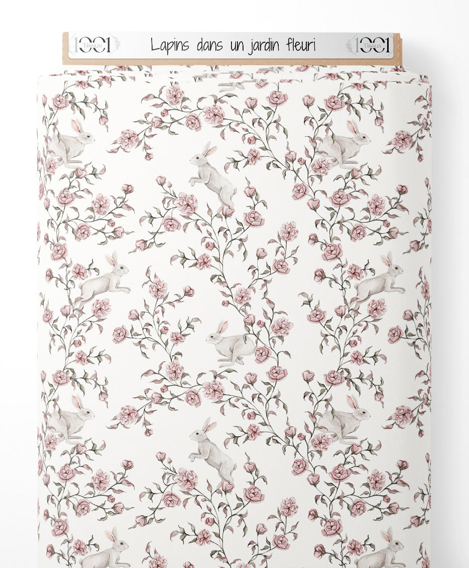Tissu - Lapins dans un jardin fleuri