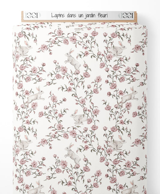 Tissu - Lapins dans un jardin fleuri