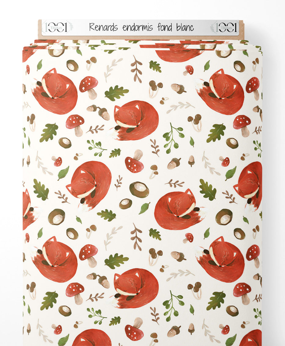 Tissu - Renards endormis sur fond blanc