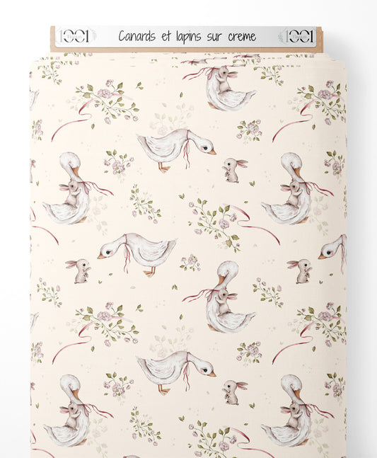 Tissu - Canards et lapins sur crème