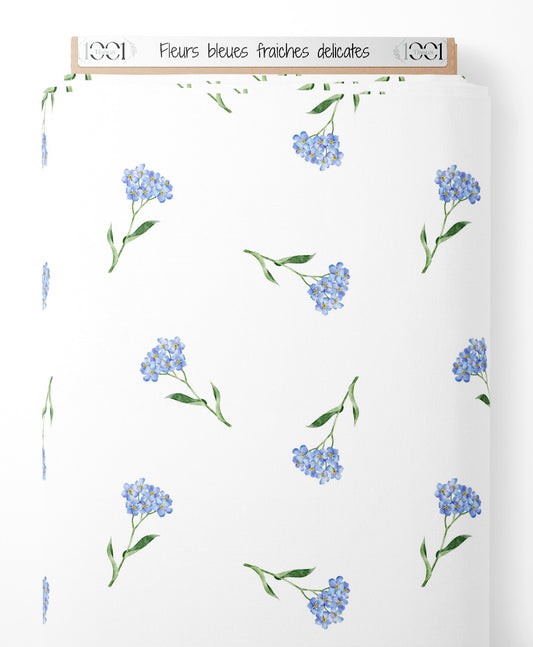 Tissu - Fleurs bleues fraîches délicates