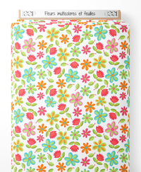 Tissu - Fleurs multicolores et feuilles