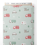 Tissu - Véhicules colorés sur vert clair