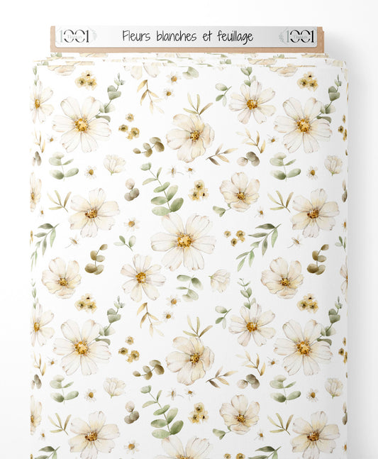 Tissu - Fleurs blanches et feuillage