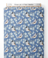Tissu - Oiseaux gris et fleurs blanches