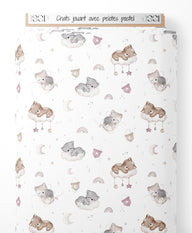 Tissu - Chats jouant avec pelotes pastel