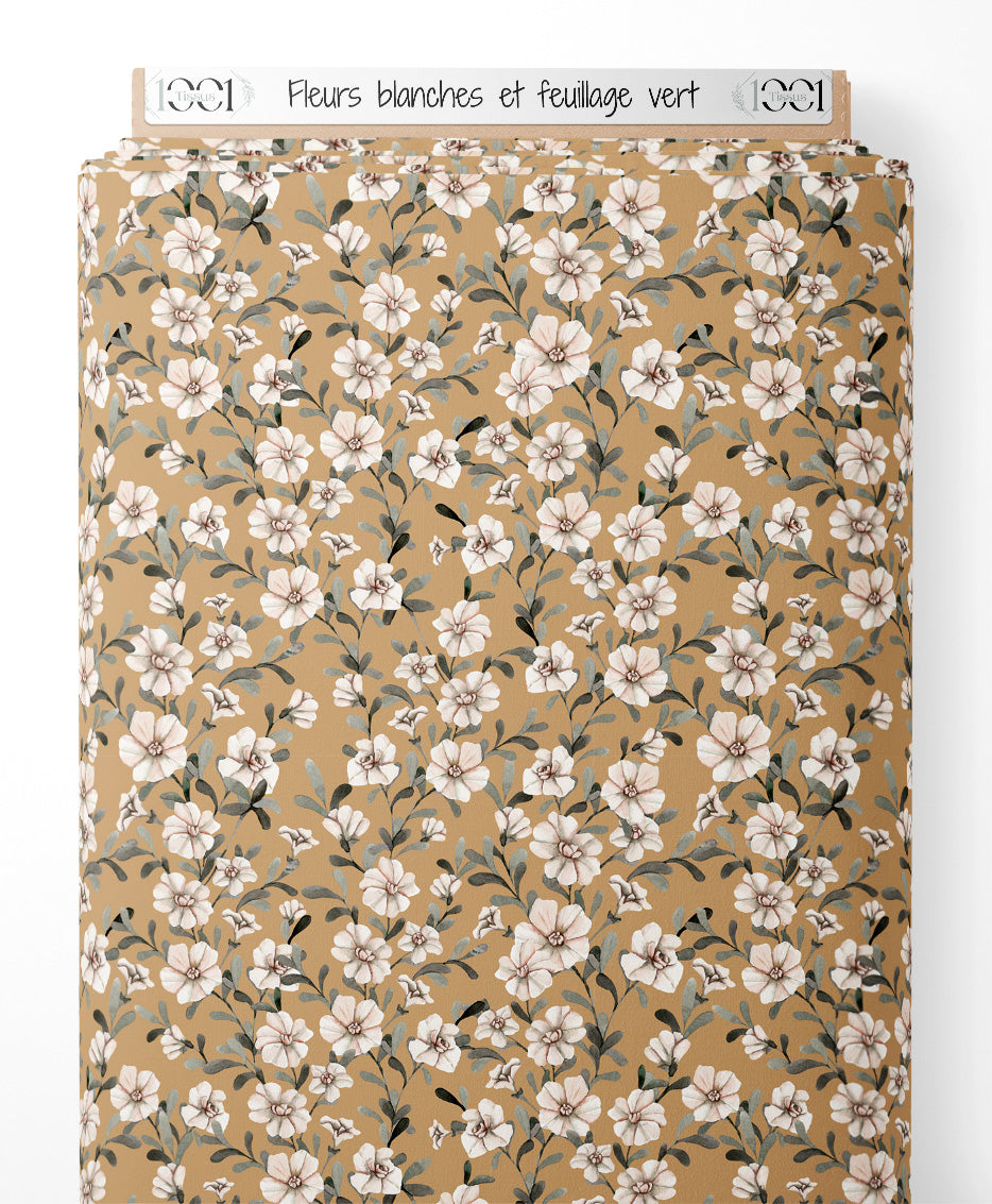 Tissu - Fleurs blanches et feuillage vert