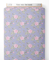 Tissu - Roses roses sur fond lavande