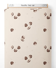 Tissu - Noisettes sur fond clair