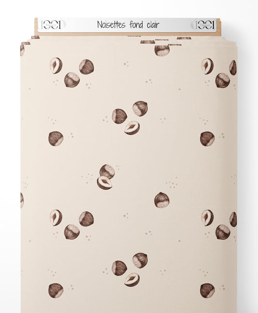 Tissu - Noisettes sur fond clair