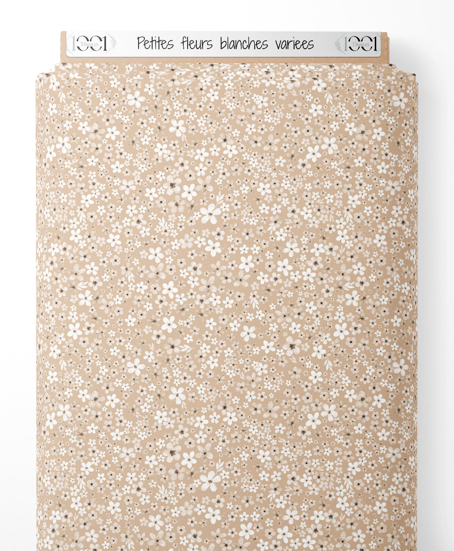 Tissu - Petites fleurs blanches variées