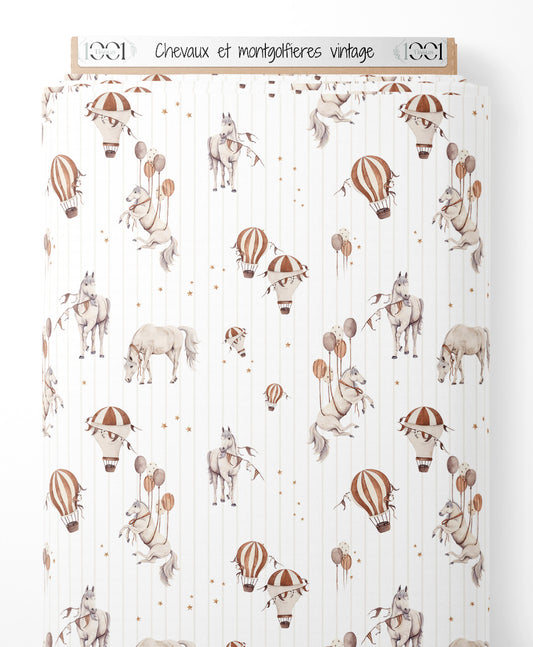 Tissu - Chevaux et montgolfières vintage