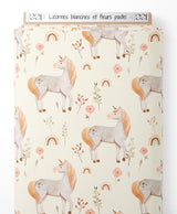 Tissu - Licornes blanches et fleurs pastel