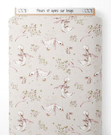 Tissu - Fleurs et lapins sur beige
