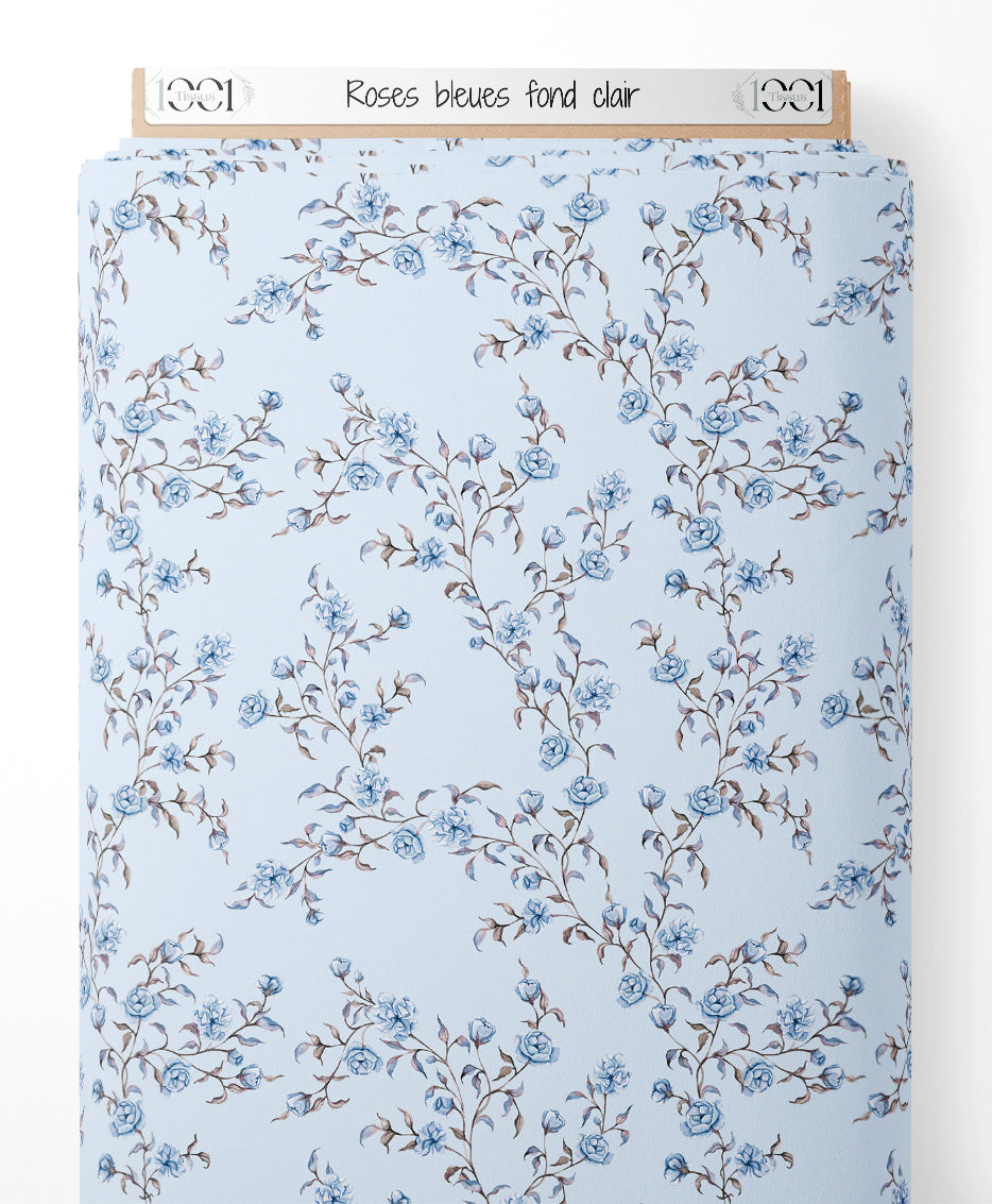 Tissu - Roses bleues sur fond clair