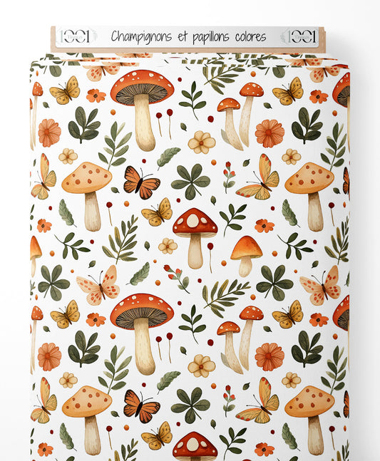Tissu - Champignons et papillons colorés