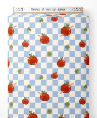 Tissu - Pommes et vers sur damier