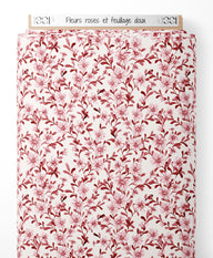 Tissu - Fleurs roses et feuillage doux
